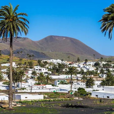 Aiolos 20 * プエルト・カレロ